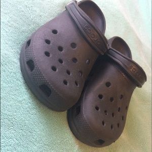 Black Crocs